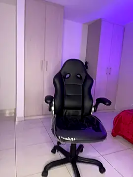 SofiaLust Eup online show from 10/26/25, 03:56