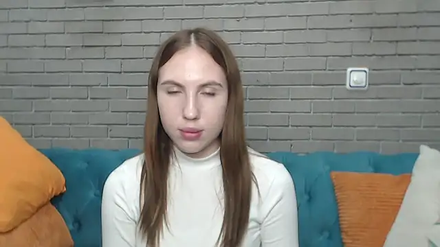 Snapshot of MellinGiG chatting on 09/19/25, 05:02 MellinGiG online show from 09/19/25, 05:02