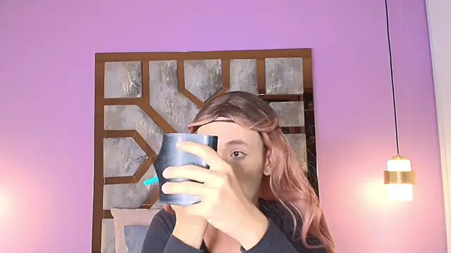 Electra Gosselin online show from 09/19/25, 12:06