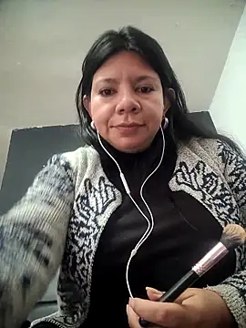 kinky momm online show from 10/25/25, 01:51