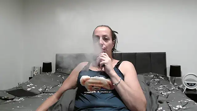 ShawtLana online show from 10/25/25, 09:31