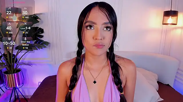 Dafne Hillss online show from 11/21/25, 12:48