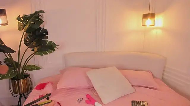 Dafne Hillss online show from 02/12/26, 11:38