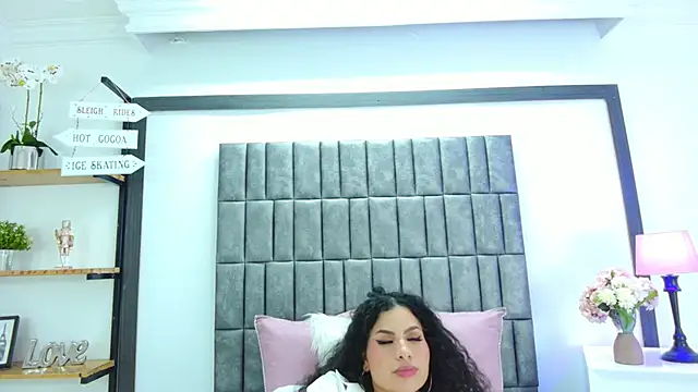 Skyler Fox  online show from 01/14/26, 08:25