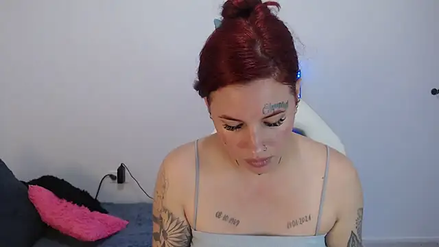 Maddy Vicius19 online show from 09/25/25, 07:50