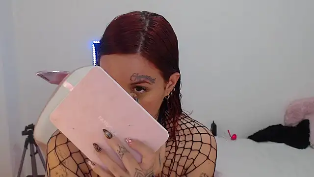 Maddy Vicius19 online show from 10/05/25, 09:24