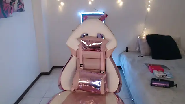 Maddy Vicius19 online show from 02/19/26, 02:51