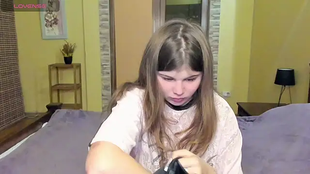 Lilly Jess online show from 11/02/25, 07:38