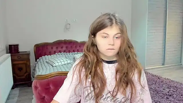 Lilly Jess online show from 11/24/25, 10:20