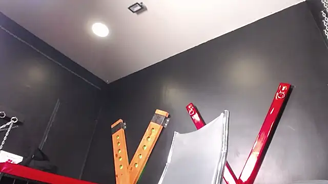 Matthewlodge online show from 09/18/25, 01:46