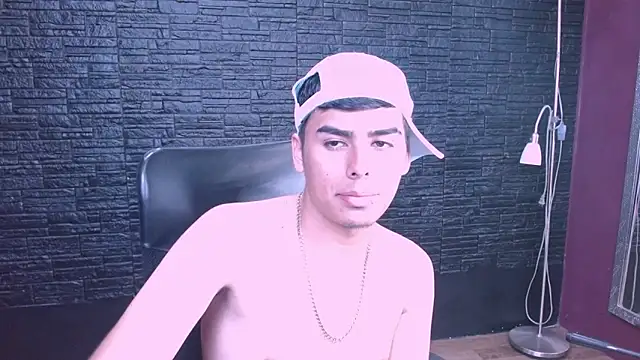 Matthewlodge online show from 12/15/25, 04:55