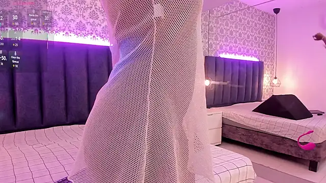 Snapshot of NalahCampbell chatting on 11/17/25, 07:52 NalahCampbell online show from 11/17/25, 07:52