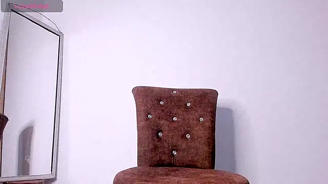 GiuliaCash online show from 10/18/25, 10:16