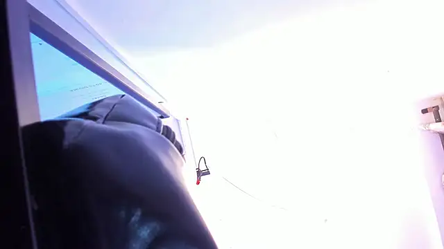 Snapshot of Sofia_summers chatting on 11/14/25, 04:00 Sofia summers online show from 11/14/25, 04:00