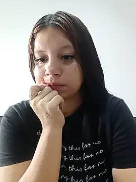 Shell Latina online show from 12/21/25, 01:29