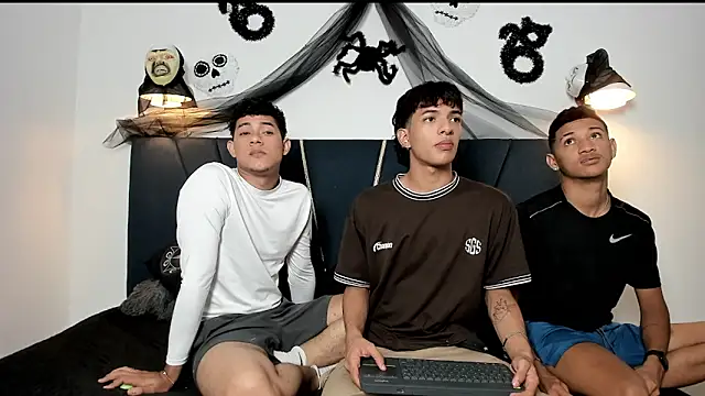 maicol cum23 online show from 10/28/25, 04:27