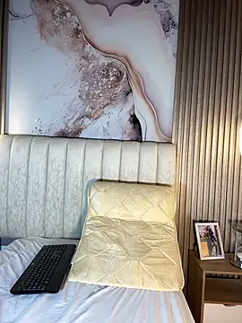 Dakota Evanns online show from 03/09/26, 09:41