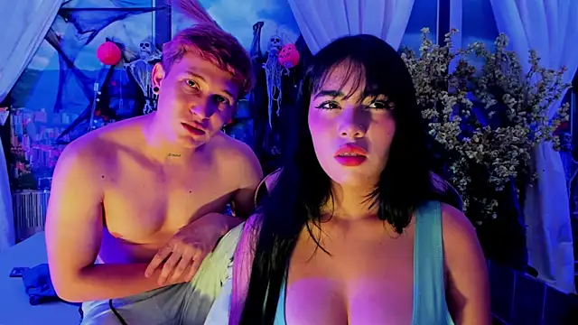 Sarahwalkerr online show from 10/22/25, 02:06