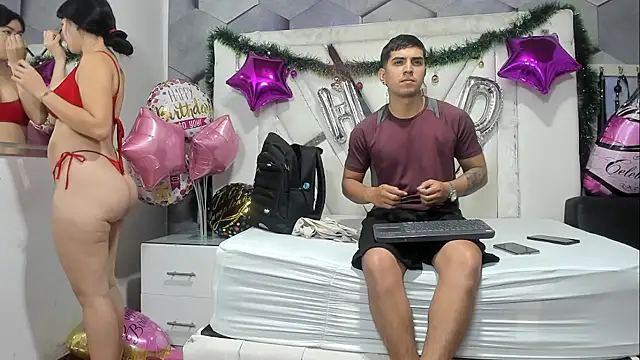 Sarahwalkerr online show from 12/05/25, 08:27