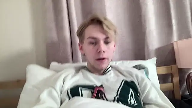 scottishtwink01 online show from 10/02/25, 11:23