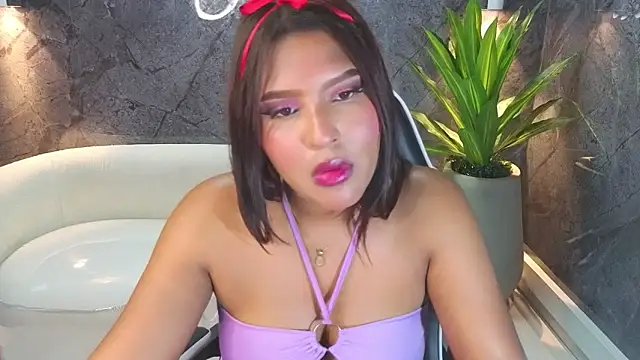 naomi tp online show from 10/03/25, 07:55