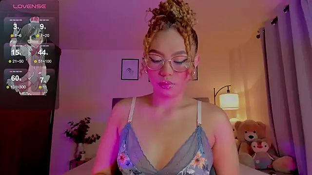 Snapshot of OxanaFedorova1- chatting on 06/04/26, 08:37 OxanaFedorova1- online show from 06/04/26, 08:37