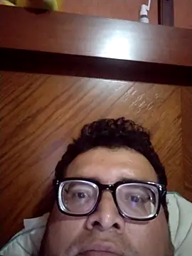 Santiagoqro85 online show from 10/22/25, 03:07