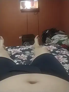 Santiagoqro85 online show from 11/22/25, 04:11