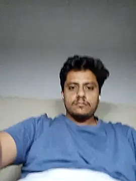 Snapshot of eyepach96 chatting on 09/09/25, 12:43 eyepach96 online show from 09/09/25, 12:43