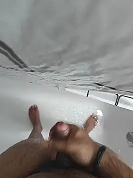 Snapshot of eyepach96 chatting on 11/01/25, 12:51 eyepach96 online show from 11/01/25, 12:51