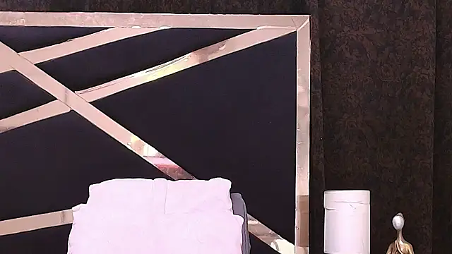 luna brown7 online show from 02/12/26, 07:25