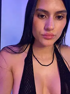 juliana1920 online show from 09/11/25, 12:22