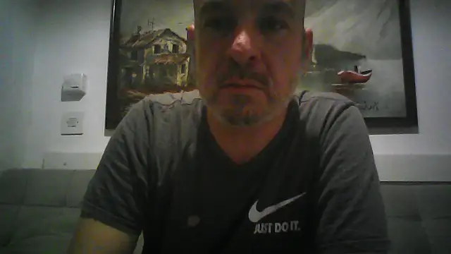 Snapshot of tuplaceroll chatting on 09/14/25, 01:27 tuplaceroll online show from 09/14/25, 01:27