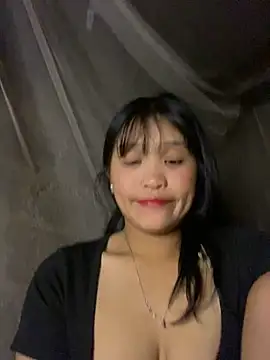 Snapshot of mika-bae chatting on 09/28/25, 03:50 mika-bae online show from 09/28/25, 03:50