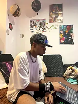 Snapshot of Teito69 chatting on 09/20/25, 04:02 Teito69 online show from 09/20/25, 04:02