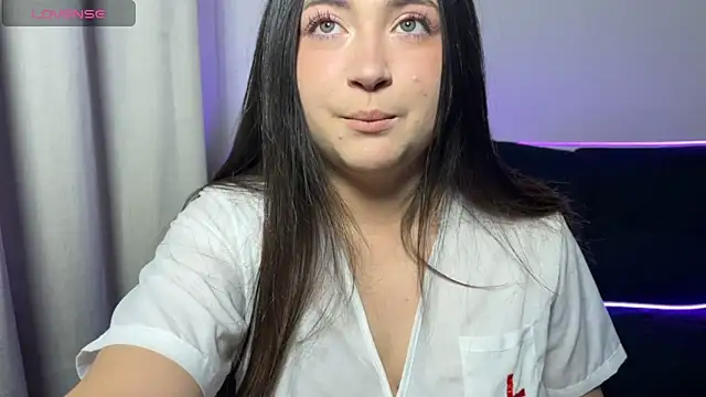 valentinauwu online show from 10/12/25, 01:15