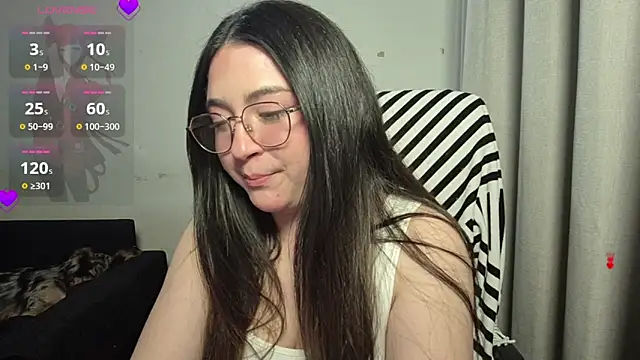 valentinauwu online show from 11/28/25, 02:47