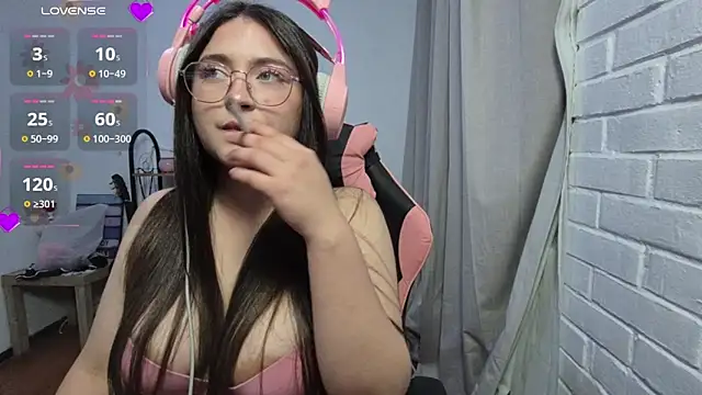 valentinauwu online show from 03/21/26, 06:29