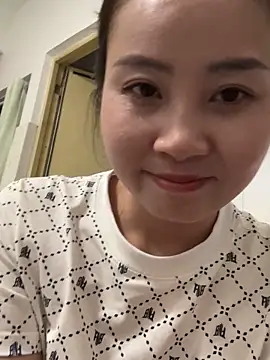 wly2028 online show from 09/26/25, 04:44