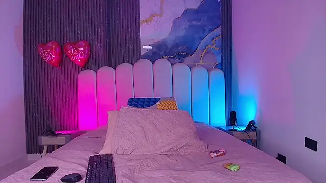 abbyrouss  online show from 02/18/26, 03:02