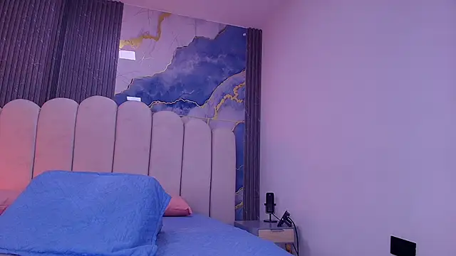 abbyrouss  online show from 04/01/26, 03:07