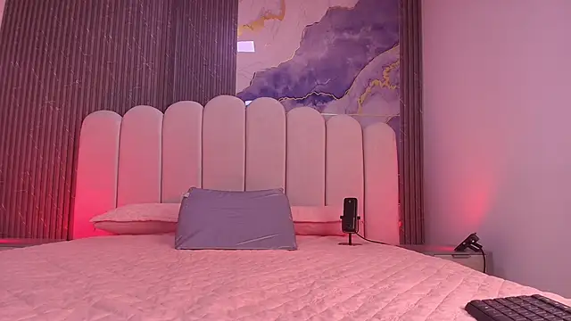 abbyrouss  online show from 04/23/26, 03:19