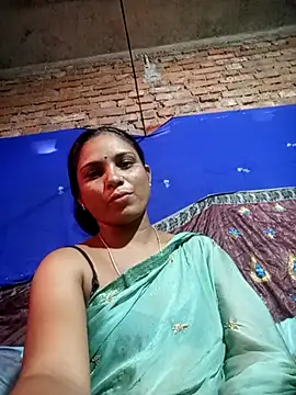 Snapshot of Notyriya7 chatting on 10/28/25, 05:11 Notyriya7 online show from 10/28/25, 05:11