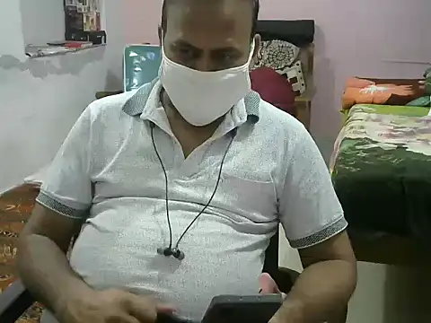 Famit025 online show from 02/15/26, 06:15