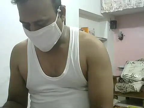 Famit025 online show from 04/13/26, 06:57