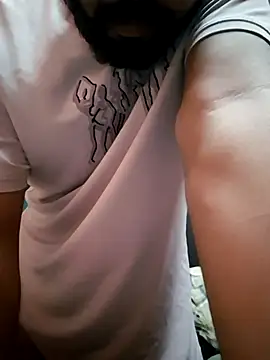 soniriyaa010101 online show from 11/07/25, 09:26