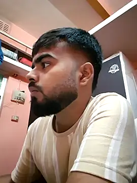 soniriyaa010101 online show from 11/08/25, 01:11