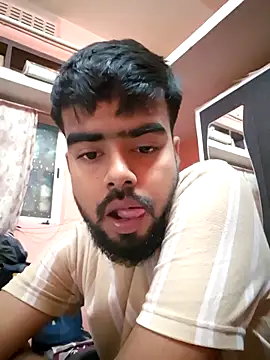 soniriyaa010101 online show from 11/26/25, 01:23