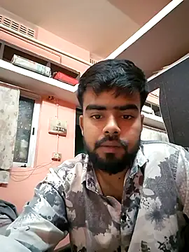 soniriyaa010101 online show from 11/28/25, 08:22