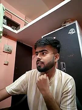 soniriyaa010101 online show from 03/12/26, 08:31